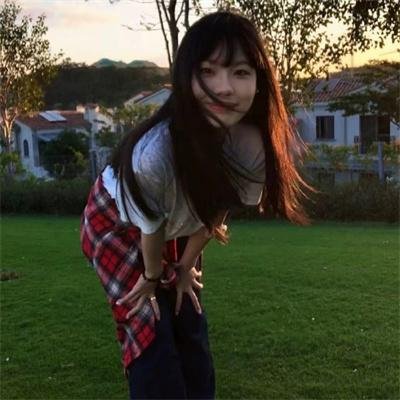 比基尼洗车场封面